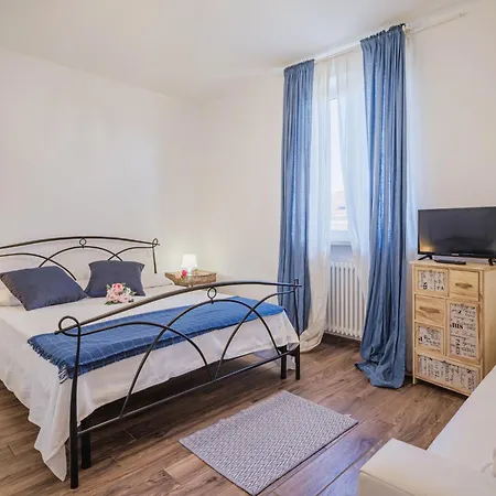 Appartement La Casa Dei Limoni Di Valeria By Interhome
