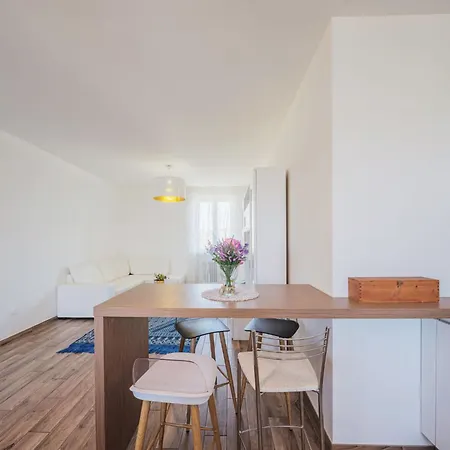 La Casa Dei Limoni Di Valeria By Interhome Torre del Lago Puccini